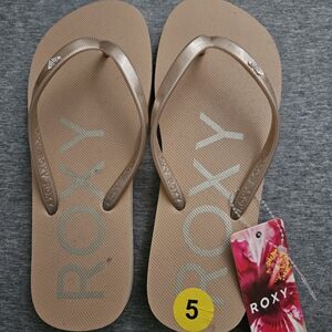 Roxy Beige Flip Flops